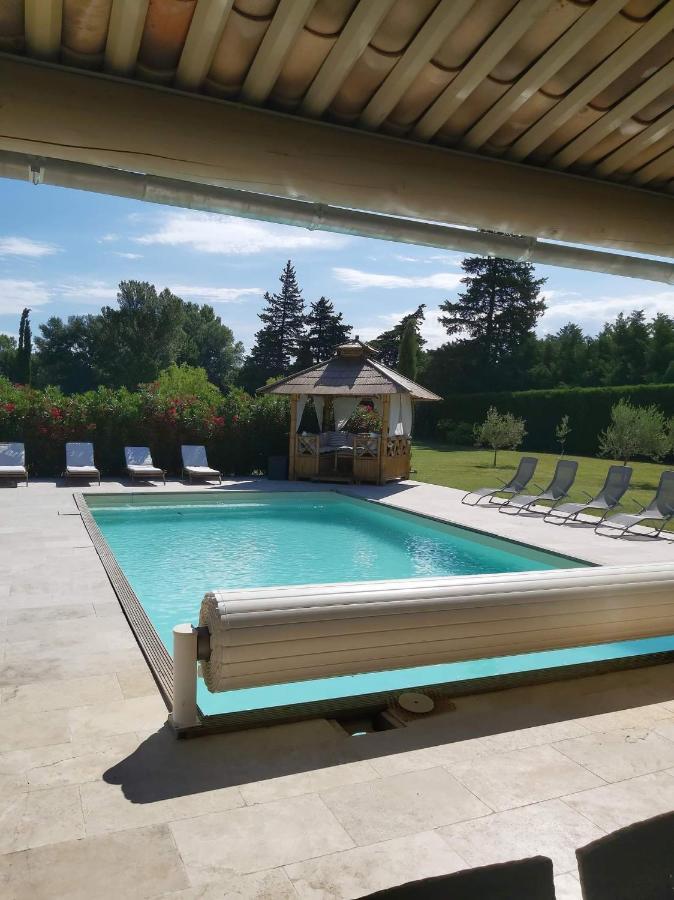 Studio Au Calme Avec Piscine Et Toutes Les Commodites Necessaires Le Thor Eksteriør billede