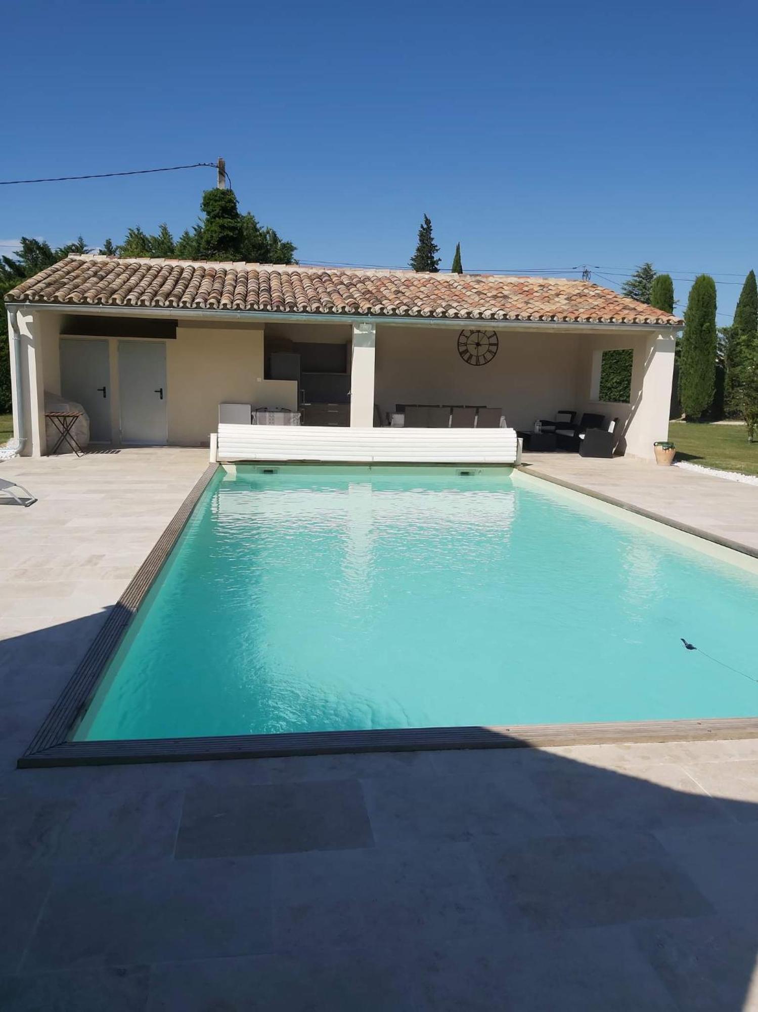 Studio Au Calme Avec Piscine Et Toutes Les Commodites Necessaires Le Thor Eksteriør billede
